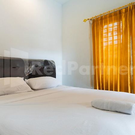 Teratai Guesthouse At Rs Adam Malik Medan Mitra Reddoorz Екстер'єр фото